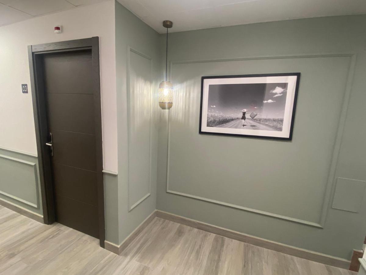Hotel Lusitania, Centro Ciudad, Parking Privado เมรีดา ภายนอก รูปภาพ