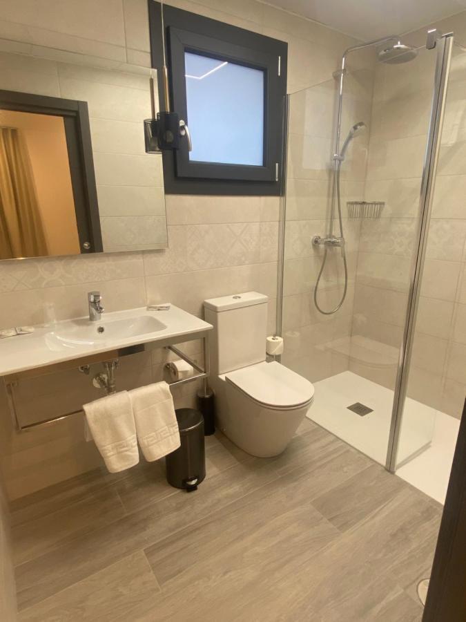 Hotel Lusitania, Centro Ciudad, Parking Privado เมรีดา ภายนอก รูปภาพ