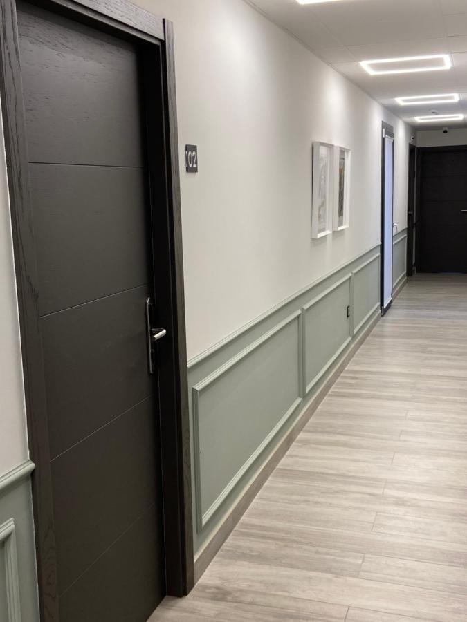 Hotel Lusitania, Centro Ciudad, Parking Privado เมรีดา ภายนอก รูปภาพ