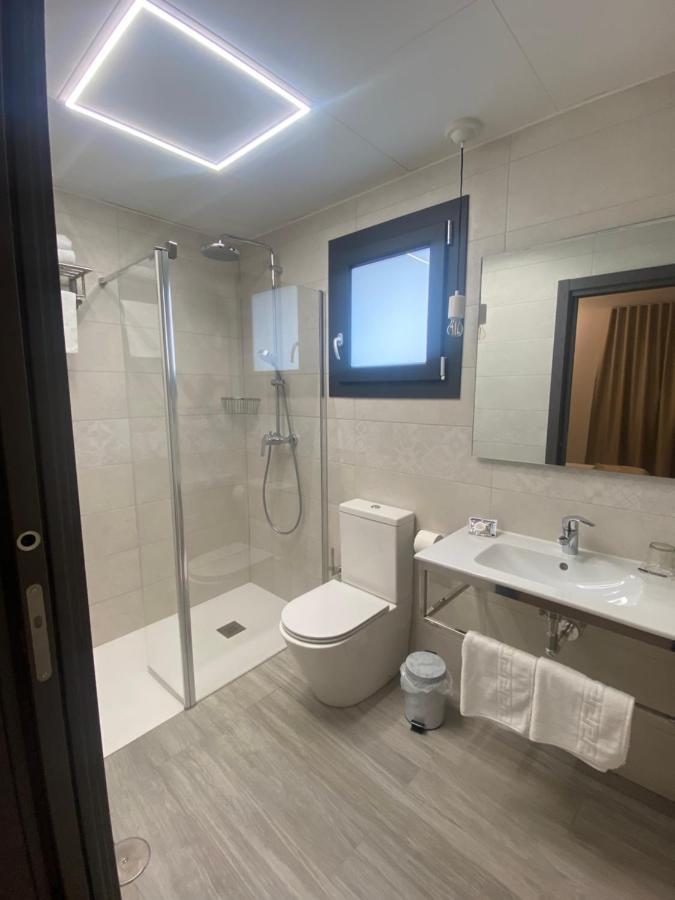 Hotel Lusitania, Centro Ciudad, Parking Privado เมรีดา ภายนอก รูปภาพ