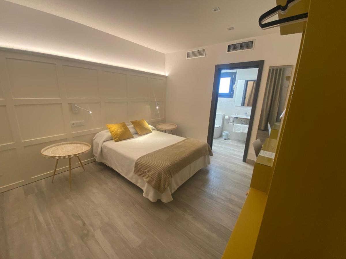 Hotel Lusitania, Centro Ciudad, Parking Privado เมรีดา ภายนอก รูปภาพ
