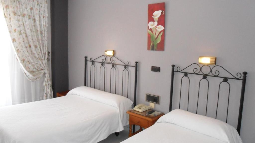 Hotel Lusitania, Centro Ciudad, Parking Privado เมรีดา ห้อง รูปภาพ